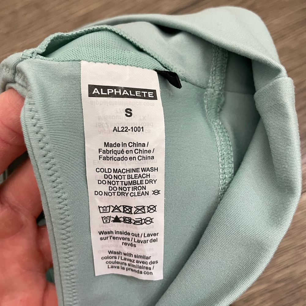 Alphalete Bra - Picture 3 of 5